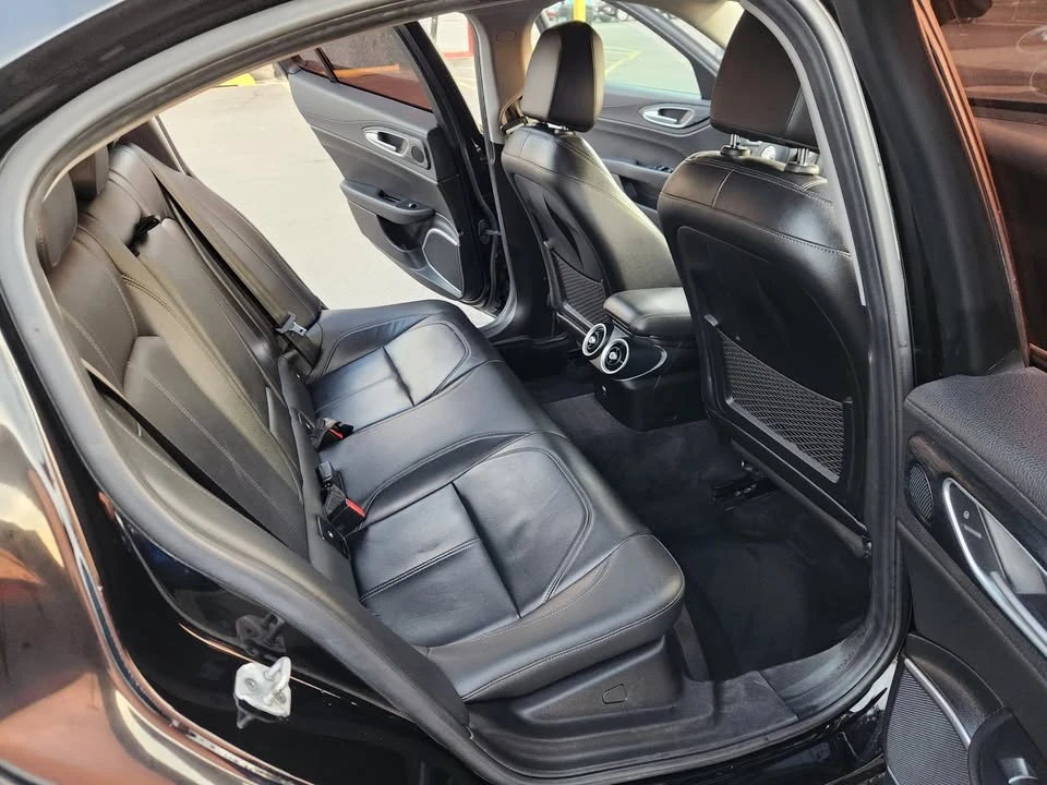 2020 Alfa Romeo Giulia - Image 11 of 17