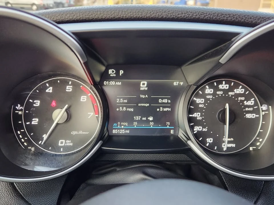 2020 Alfa Romeo Giulia - Image 16 of 17