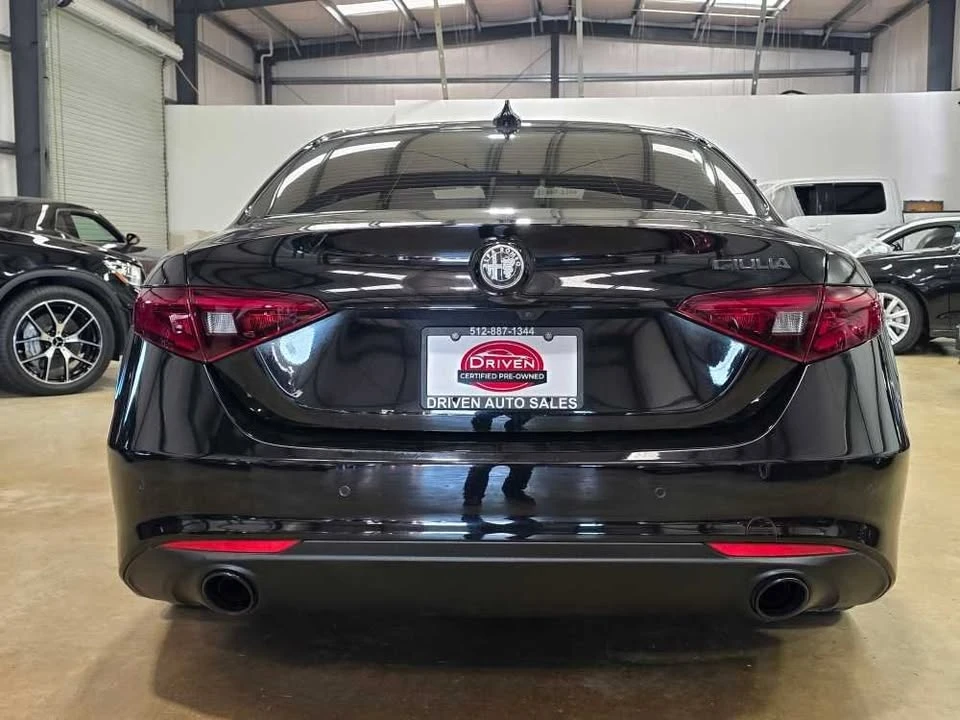 2020 Alfa Romeo Giulia - Image 5 of 20