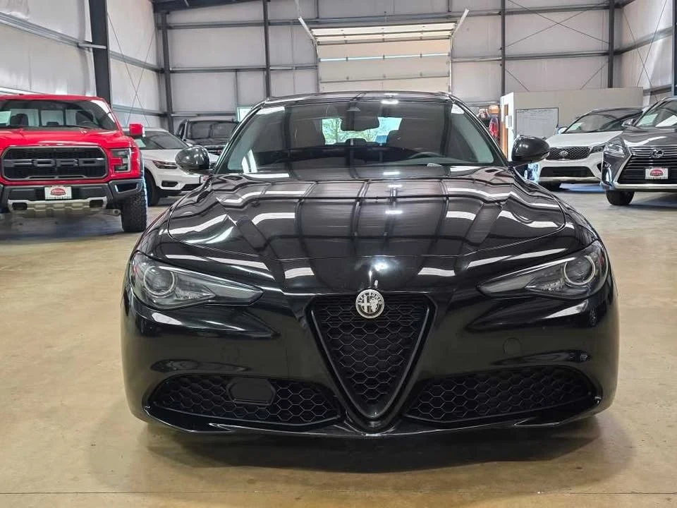 2020 Alfa Romeo Giulia - Image 2 of 20