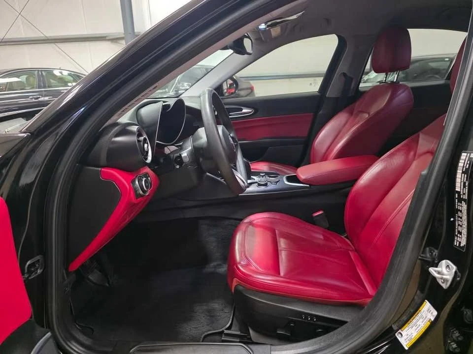2020 Alfa Romeo Giulia - Image 10 of 20