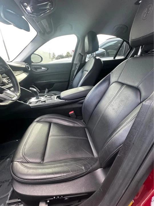 2020 Alfa Romeo Giulia - Image 10 of 16