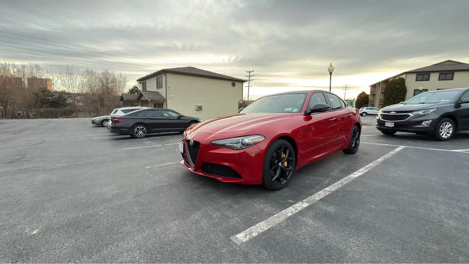2020 Alfa Romeo Giulia - Image 4 of 20