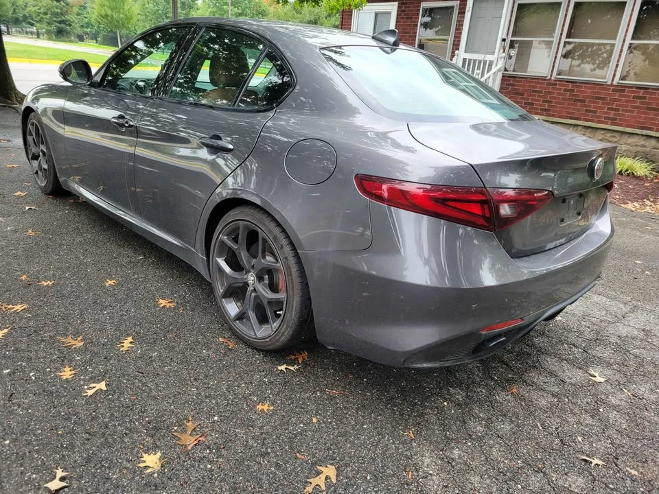 2020 Alfa Romeo Giulia - Image 6 of 12