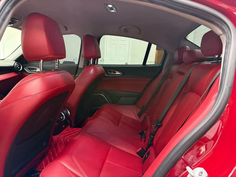 2020 Alfa Romeo Giulia - Image 8 of 10