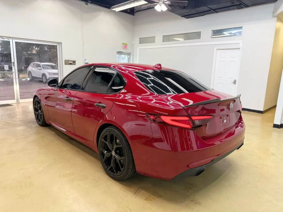 2020 Alfa Romeo Giulia - Image 4 of 10