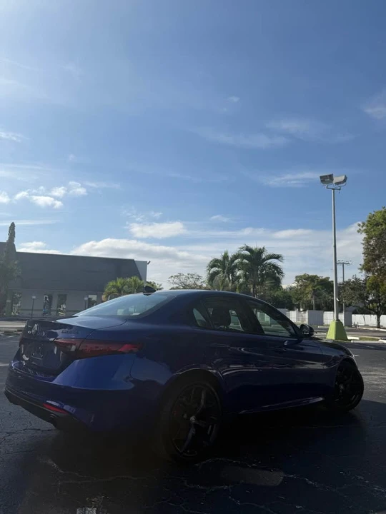 2020 Alfa Romeo Giulia - Image 4 of 13