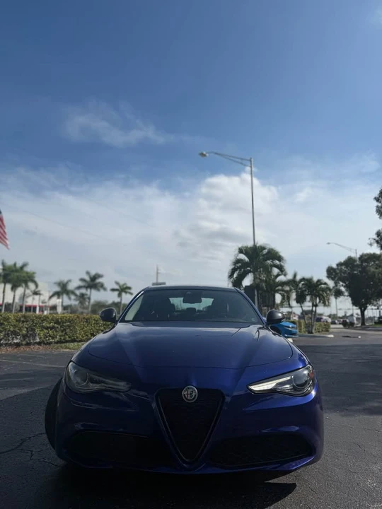 2020 Alfa Romeo Giulia - Image 2 of 13
