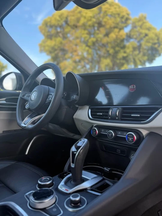 2020 Alfa Romeo Giulia - Image 13 of 13