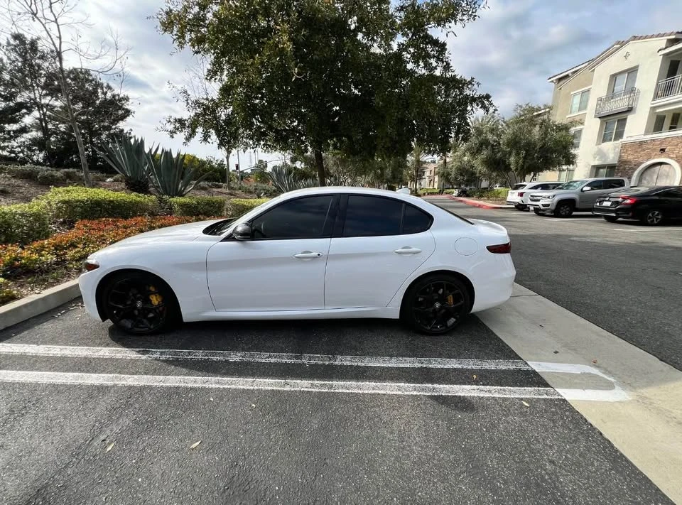 2020 Alfa Romeo Giulia - Image 3 of 9