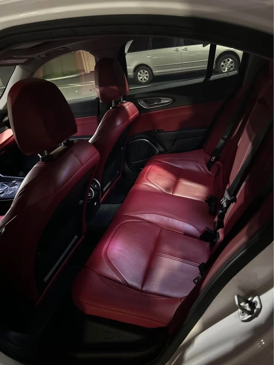 2020 Alfa Romeo Giulia - Image 6 of 8