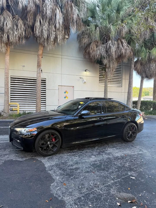 2020 Alfa Romeo Giulia - Image 2 of 14