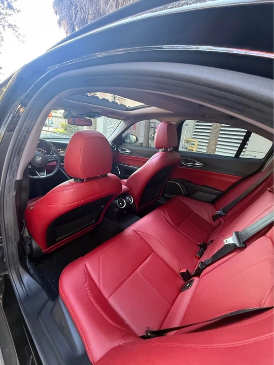 2020 Alfa Romeo Giulia - Image 8 of 14