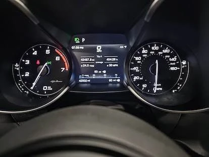 2020 Alfa Romeo Giulia - Image 6 of 19