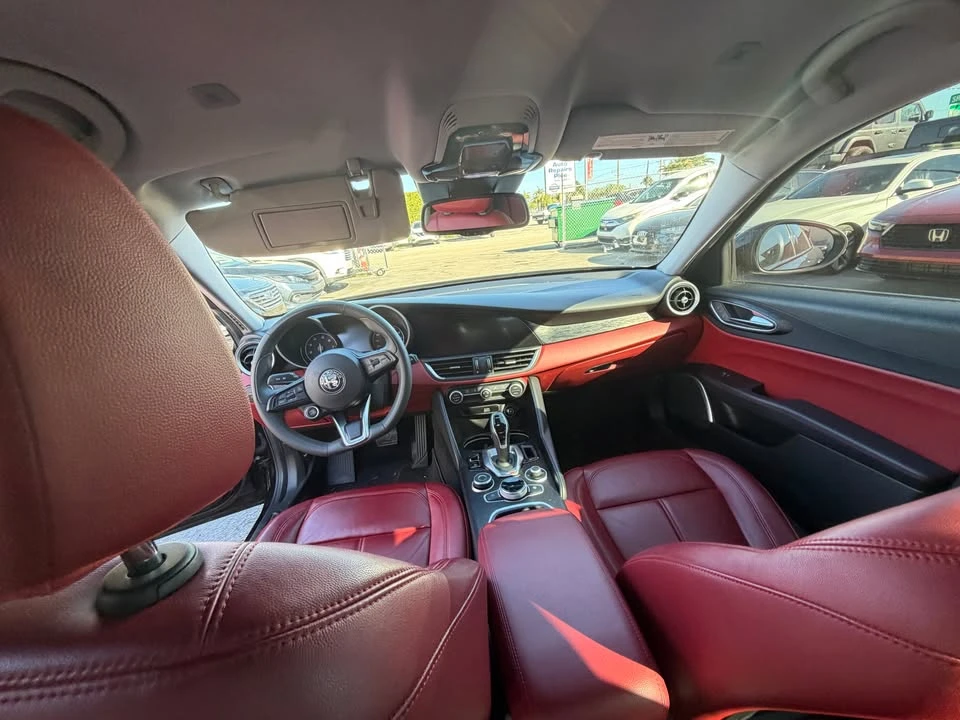 2020 Alfa Romeo Giulia - Image 9 of 12