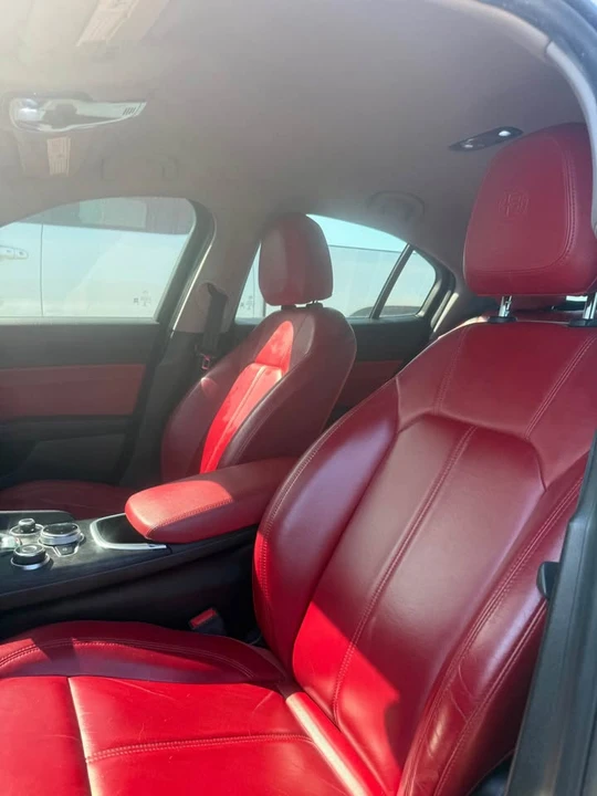 2020 Alfa Romeo Giulia - Image 11 of 13