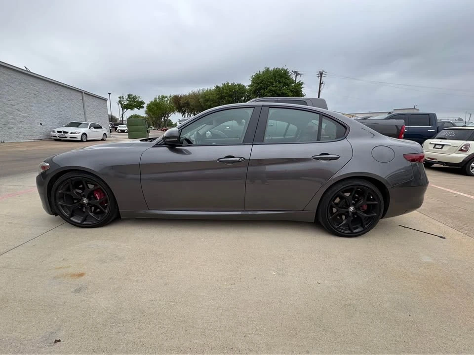 2020 Alfa Romeo Giulia - Image 13 of 13
