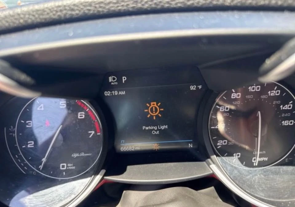 2020 Alfa Romeo Giulia - Image 15 of 15