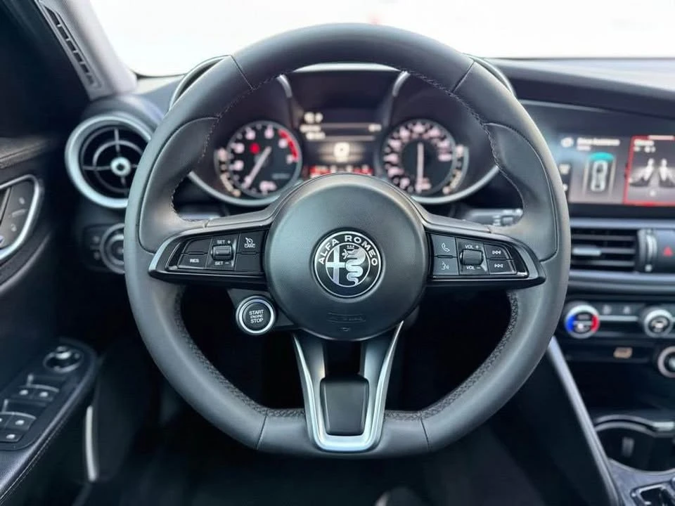 2020 Alfa Romeo Giulia - Image 3 of 8
