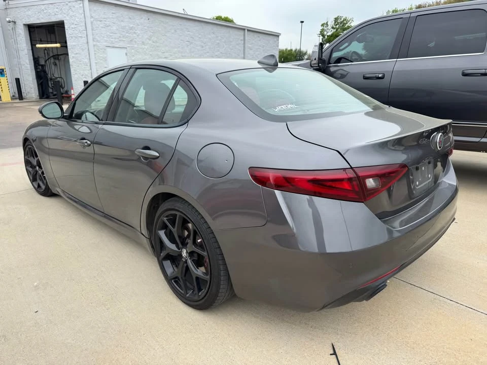 2020 Alfa Romeo Giulia - Image 12 of 13