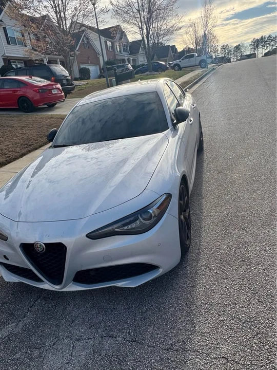 2020 Alfa Romeo Giulia - Image 4 of 9