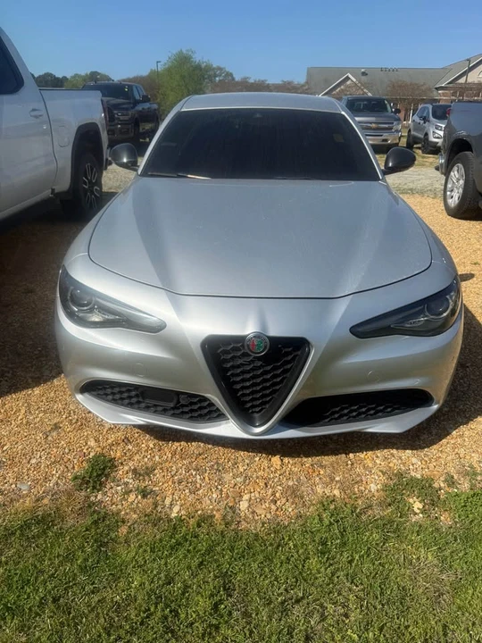 2020 Alfa Romeo Giulia - Image 4 of 13