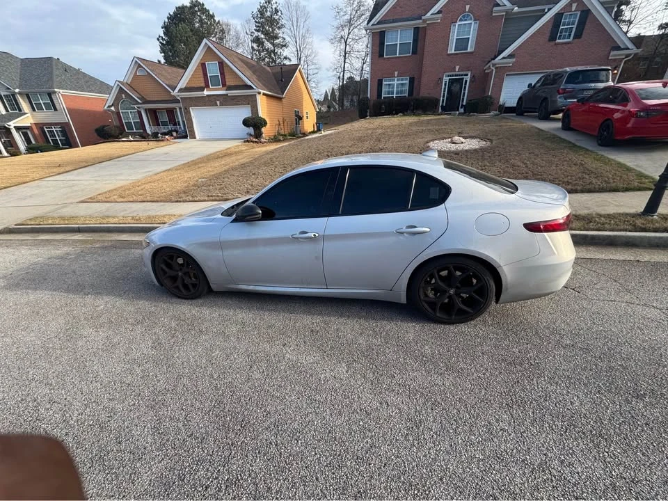 2020 Alfa Romeo Giulia - Image 5 of 9