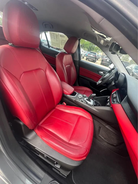 2020 Alfa Romeo Giulia - Image 12 of 16