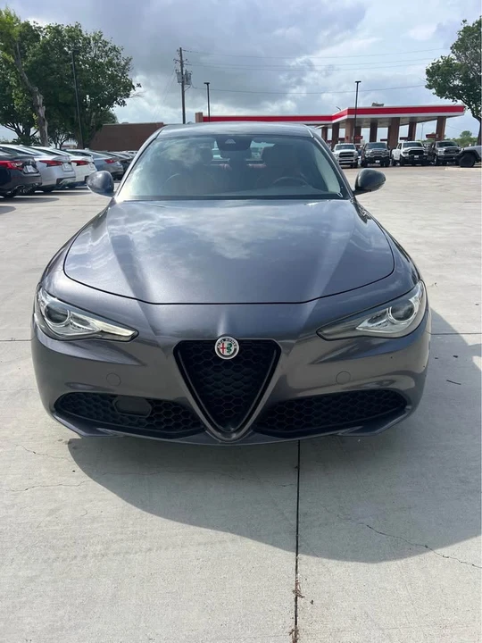 2020 Alfa Romeo Giulia - Image 2 of 16