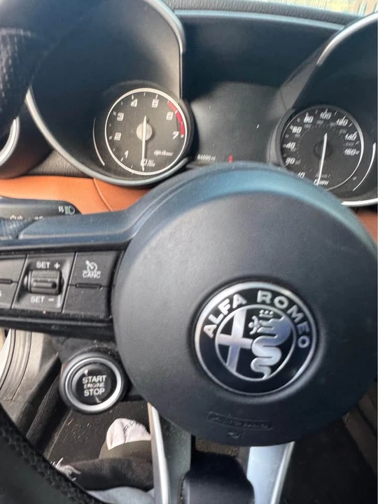 2020 Alfa Romeo Giulia - Image 6 of 9