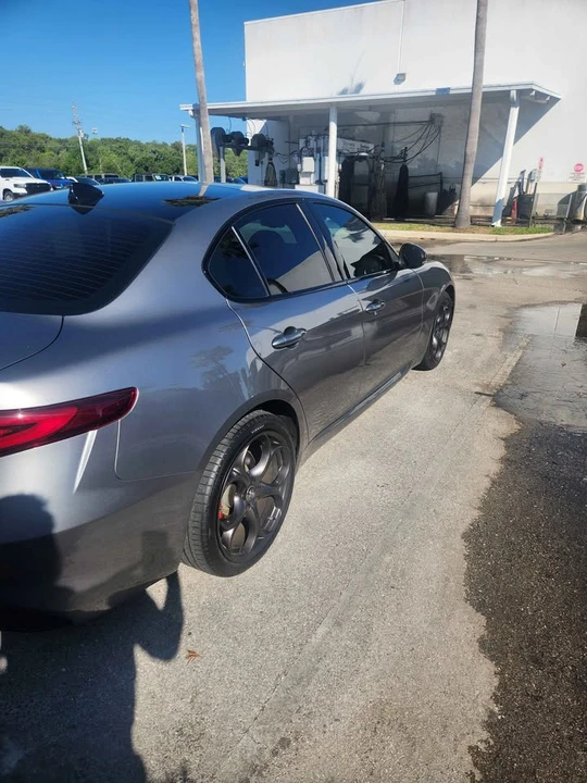 2020 Alfa Romeo Giulia - Image 5 of 13