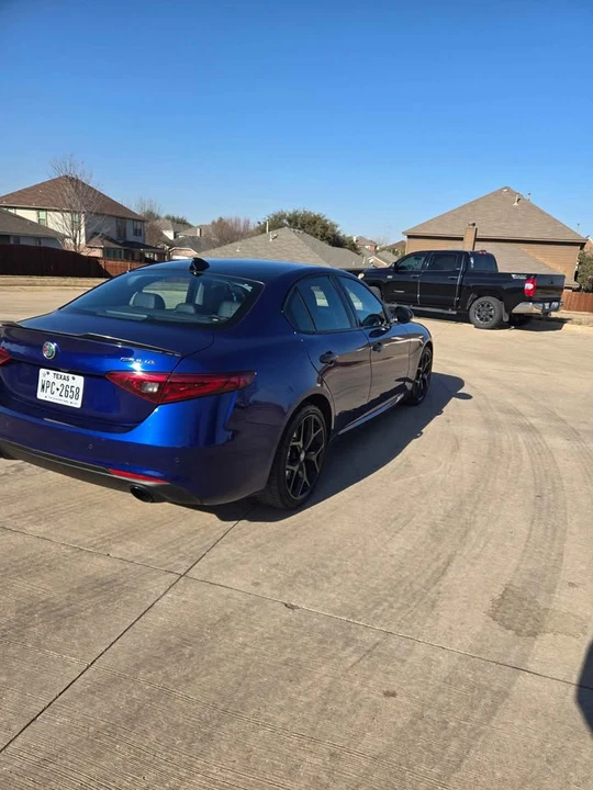 2020 Alfa Romeo Giulia - Image 2 of 11