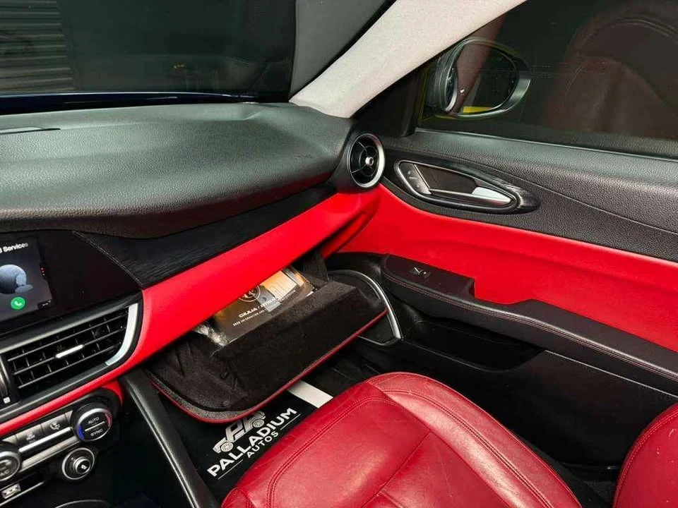 2020 Alfa Romeo Giulia - Image 8 of 20