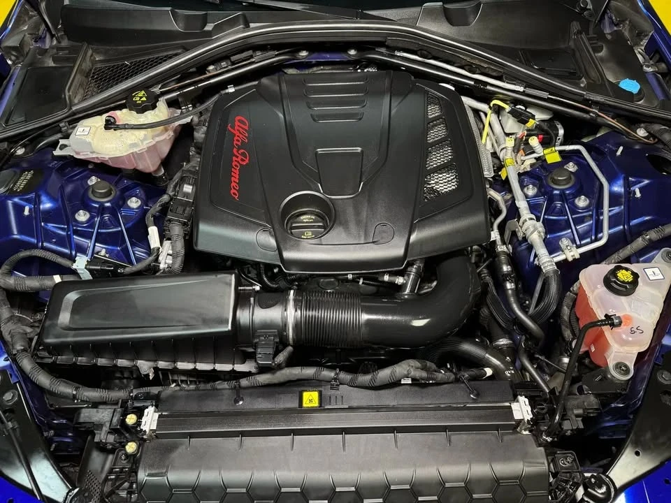 2020 Alfa Romeo Giulia - Image 17 of 20