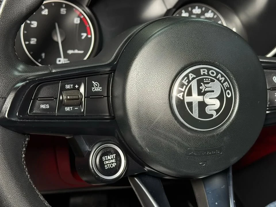 2020 Alfa Romeo Giulia - Image 11 of 20