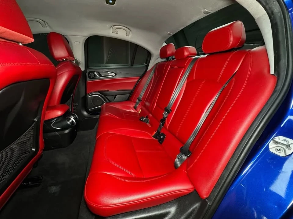 2020 Alfa Romeo Giulia - Image 8 of 20