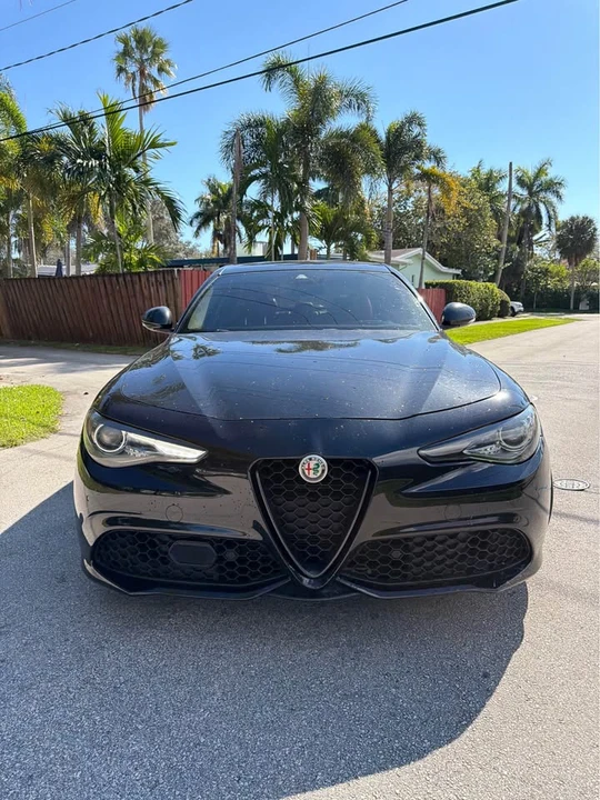 2020 Alfa Romeo Giulia - Image 2 of 10