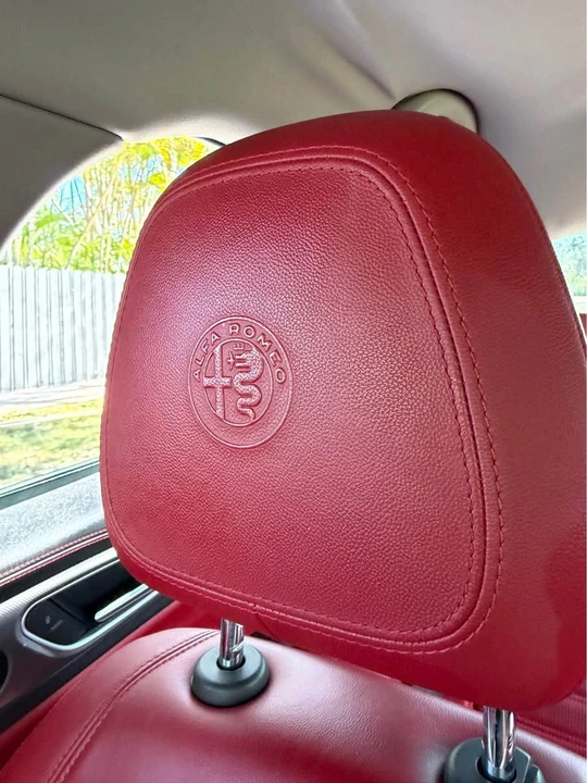 2020 Alfa Romeo Giulia - Image 10 of 10