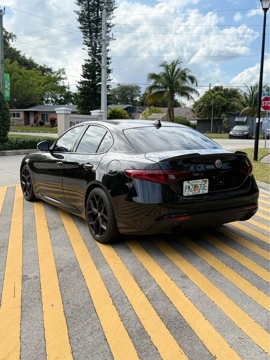 2020 Alfa Romeo Giulia - Image 4 of 10