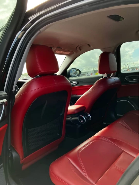 2020 Alfa Romeo Giulia - Image 10 of 16