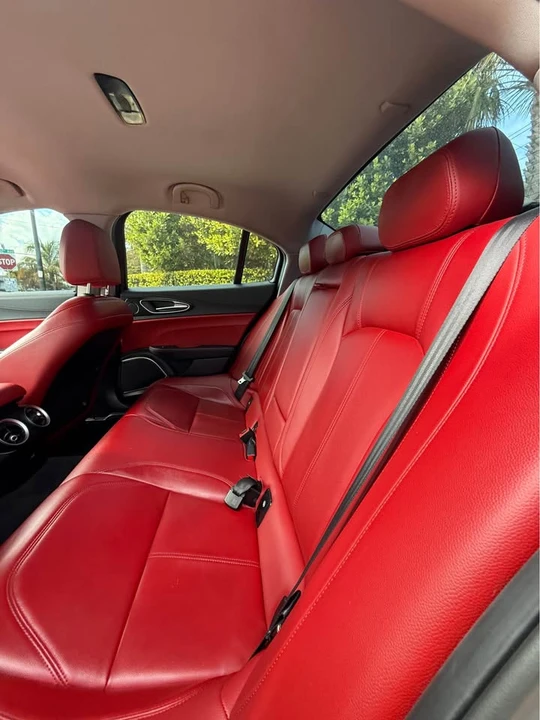 2020 Alfa Romeo Giulia - Image 10 of 10