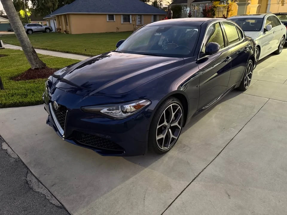 2020 Alfa Romeo Giulia - Image 2 of 10