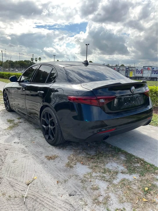 2020 Alfa Romeo Giulia - Image 6 of 16