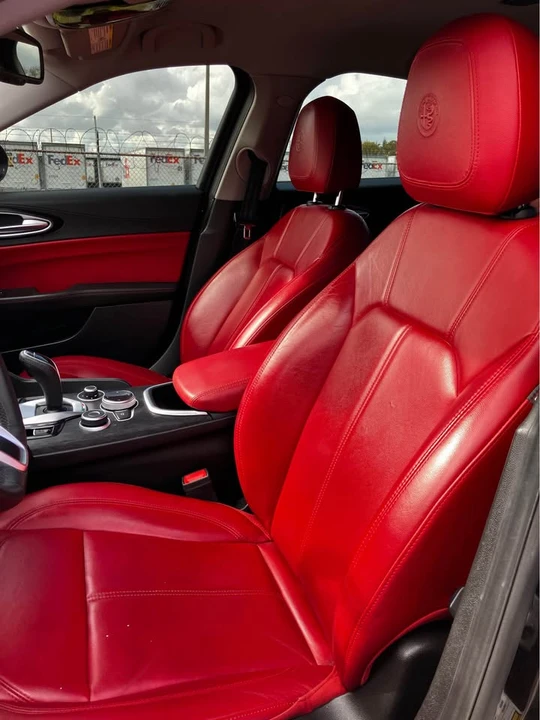 2020 Alfa Romeo Giulia - Image 9 of 16