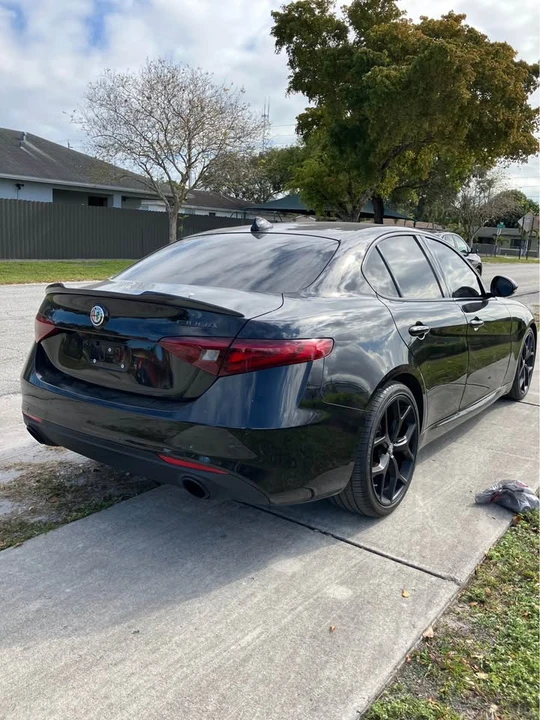 2020 Alfa Romeo Giulia - Image 4 of 16