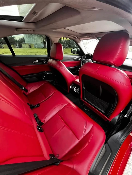 2020 Alfa Romeo Giulia - Image 10 of 13