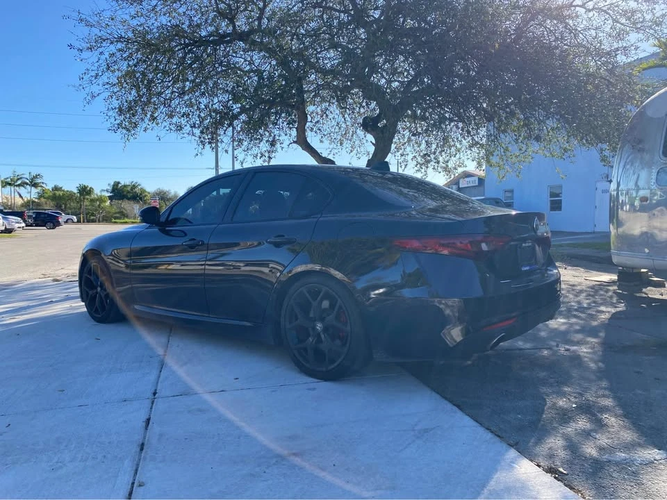 2020 Alfa Romeo Giulia - Image 6 of 10