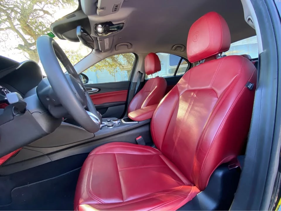 2020 Alfa Romeo Giulia - Image 7 of 10