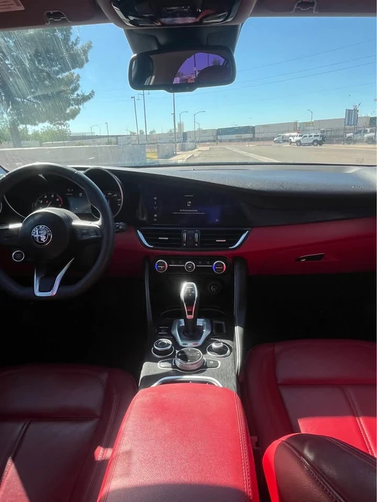 2020 Alfa Romeo Giulia - Image 8 of 12