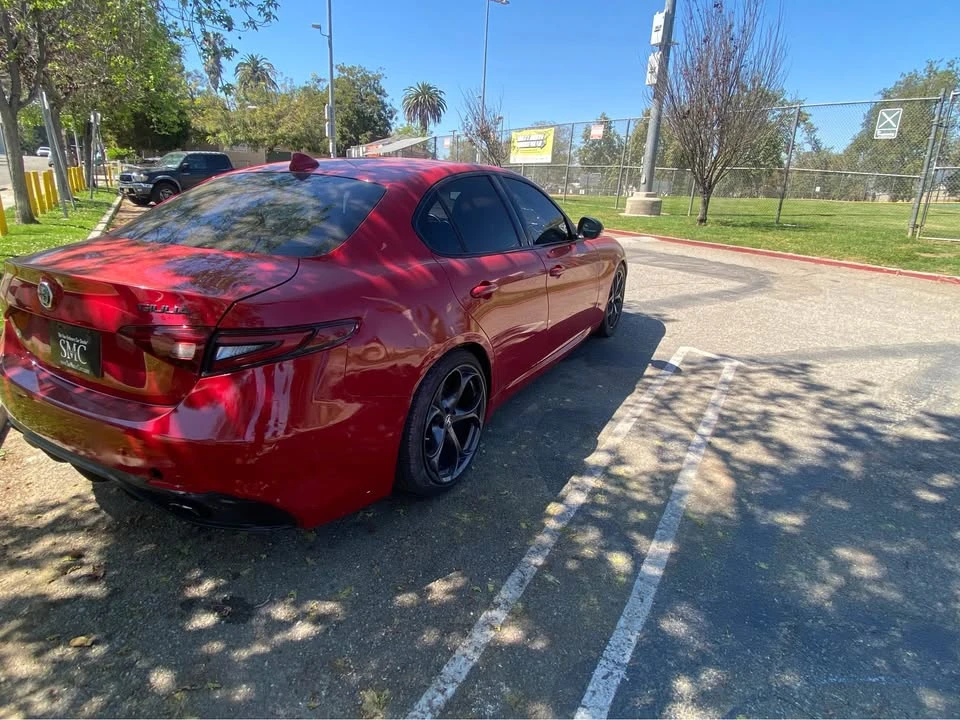 2020 Alfa Romeo Giulia - Image 8 of 10